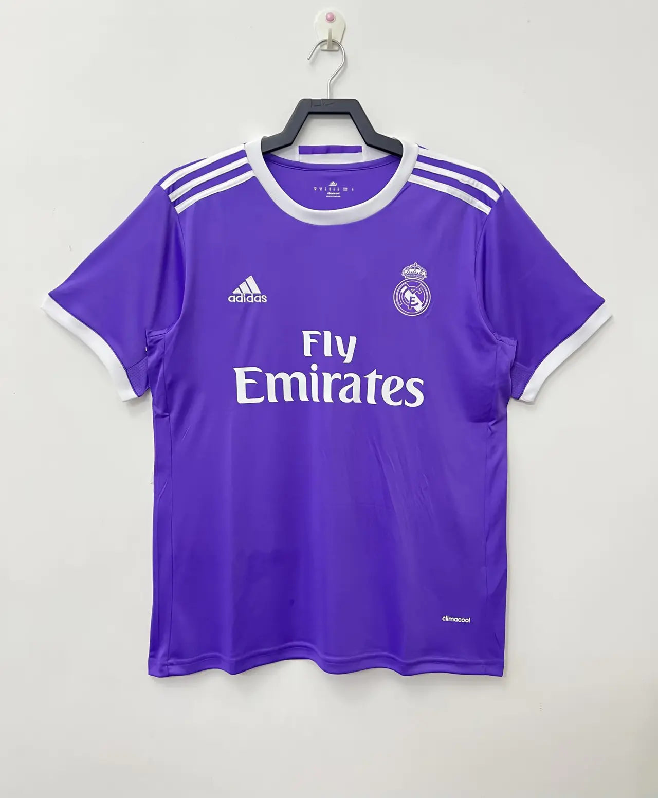 Real Madrid Visitante Versión Retro Manga Corta | Temporada 16-17