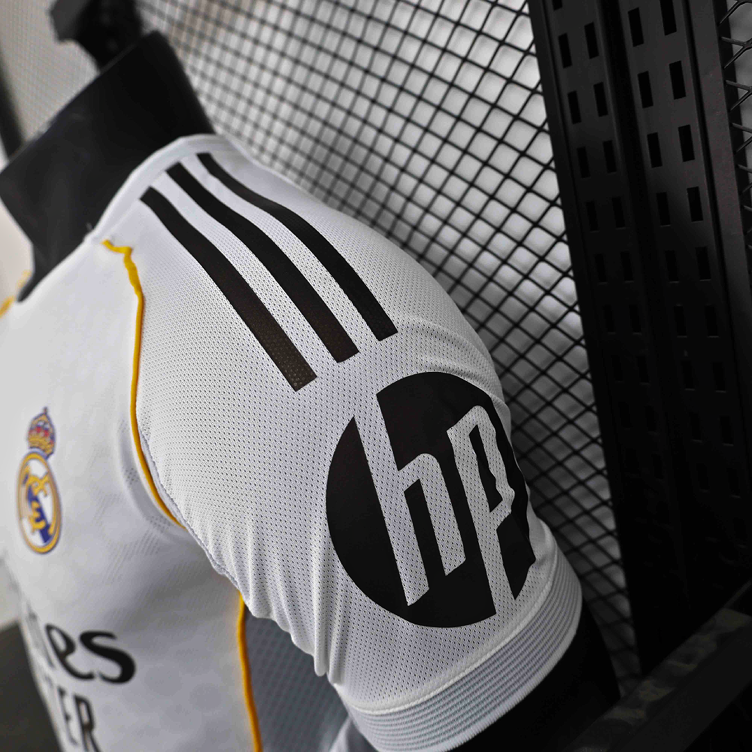 Real Madrid Local Versión Jugador | Temporada 25-26
