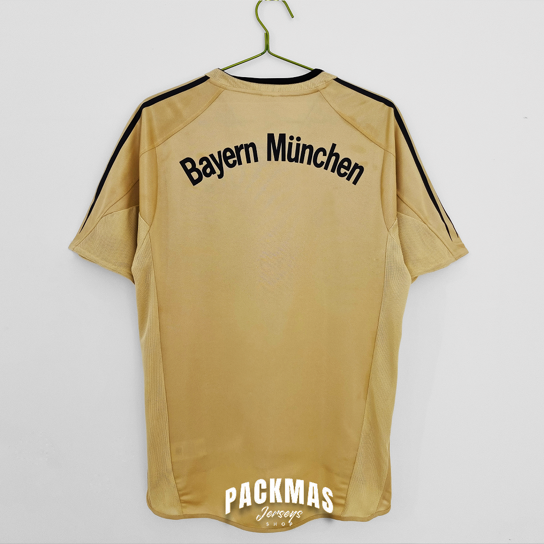 FC Bayern Munich Visitante Versión Retro | Temporada 04-05