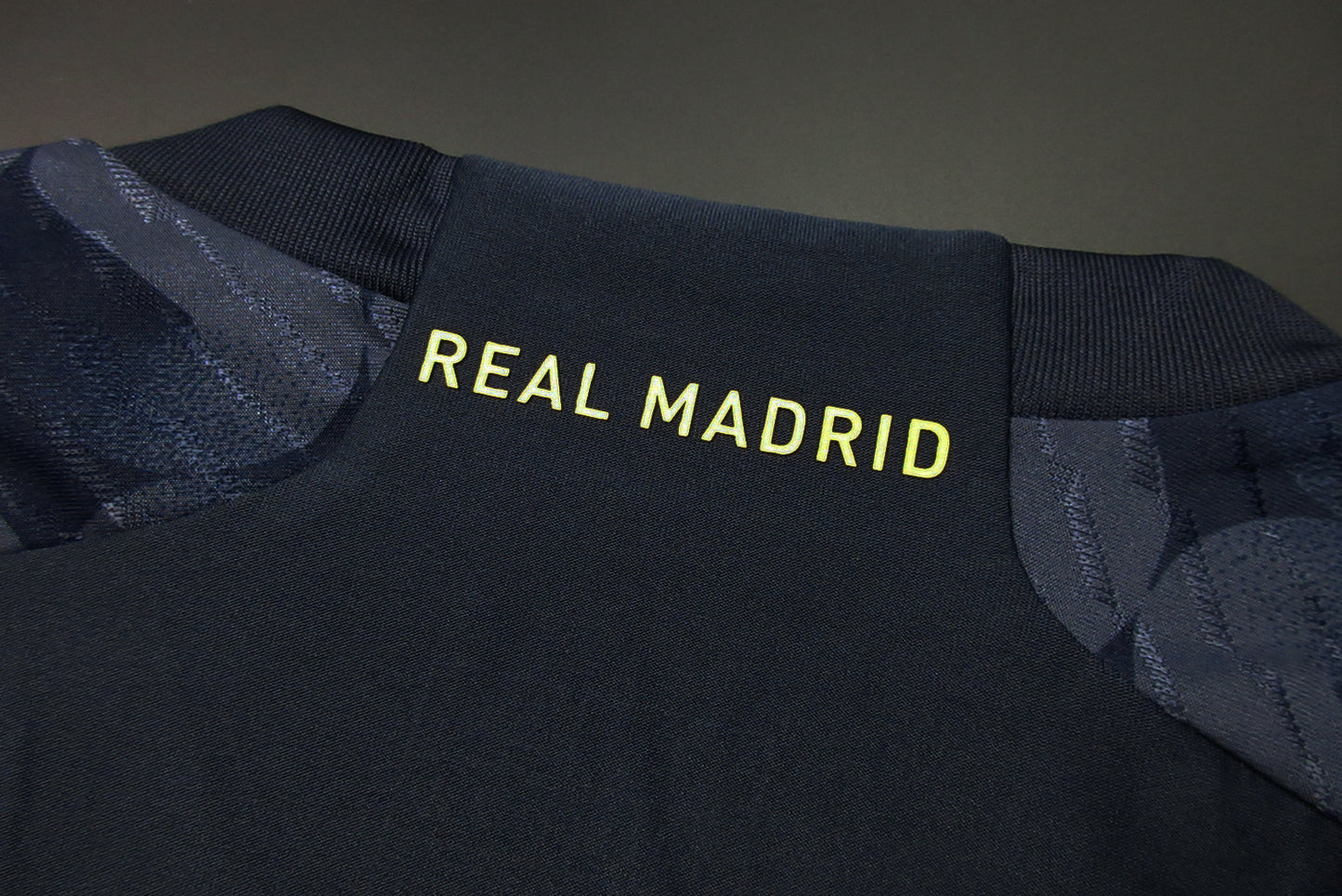 Real Madrid Visitante Versión Jugador | Temporada 23-24