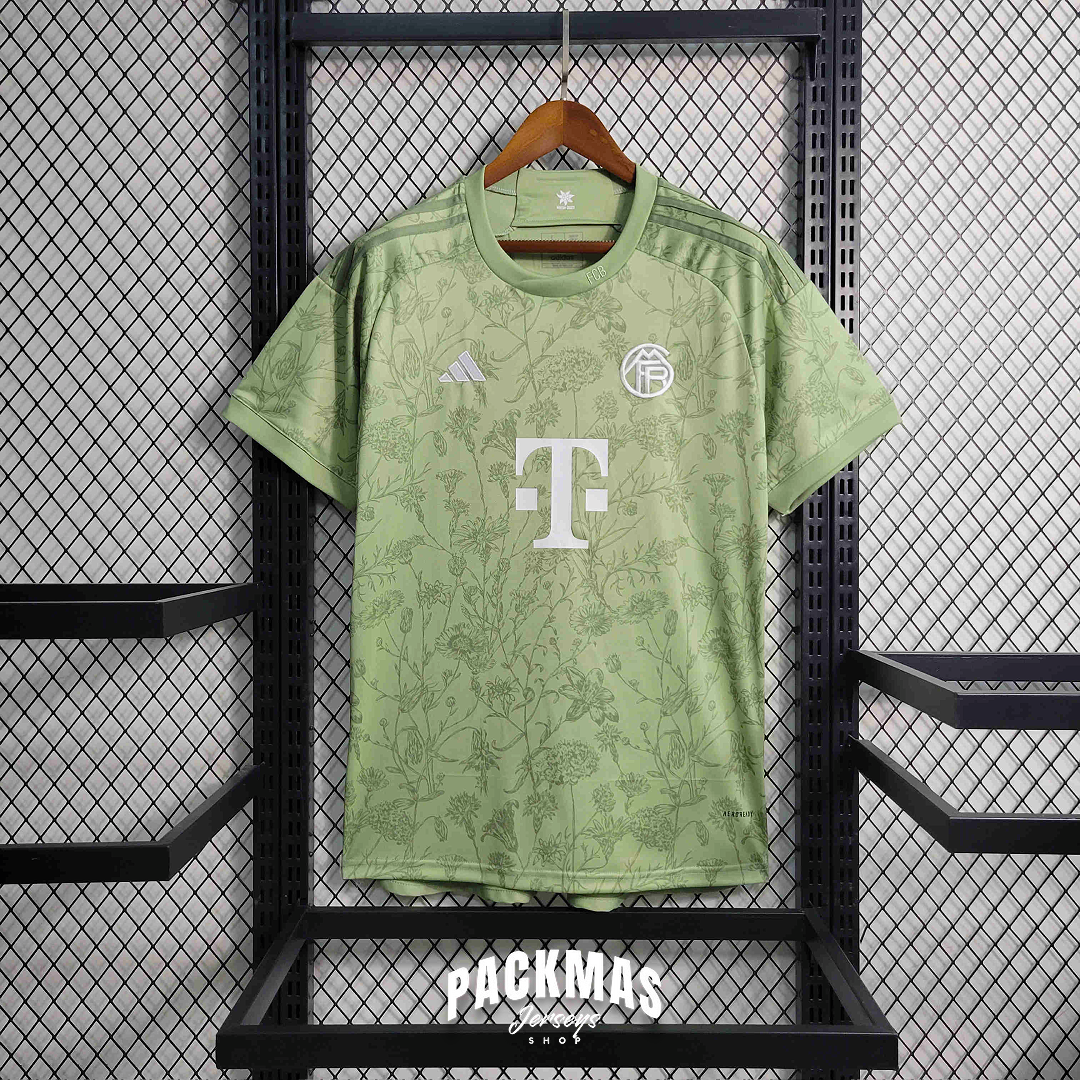 FC Bayern Munich OktoberFest Versión Fan | Temporada 23-24