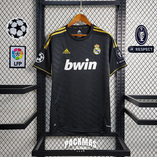 Real Madrid Visitante Versión Retro | Temporada 11-12