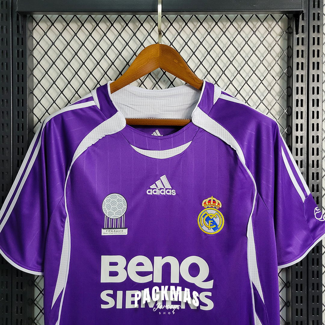 Real Madrid Alternativa Versión Retro | Temporada 06-07